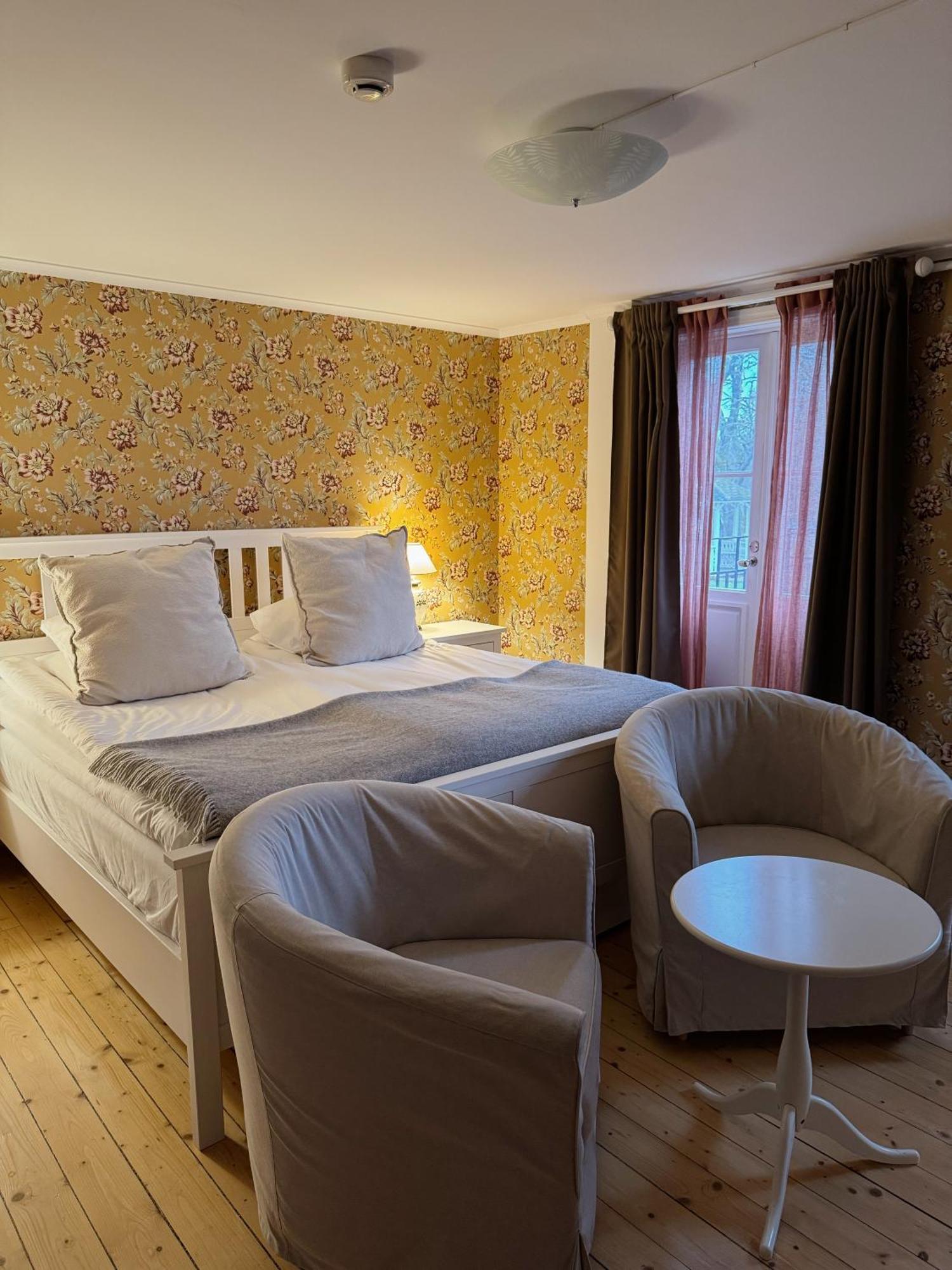 Smalandsgarden Hotel Granna Ngoại thất bức ảnh