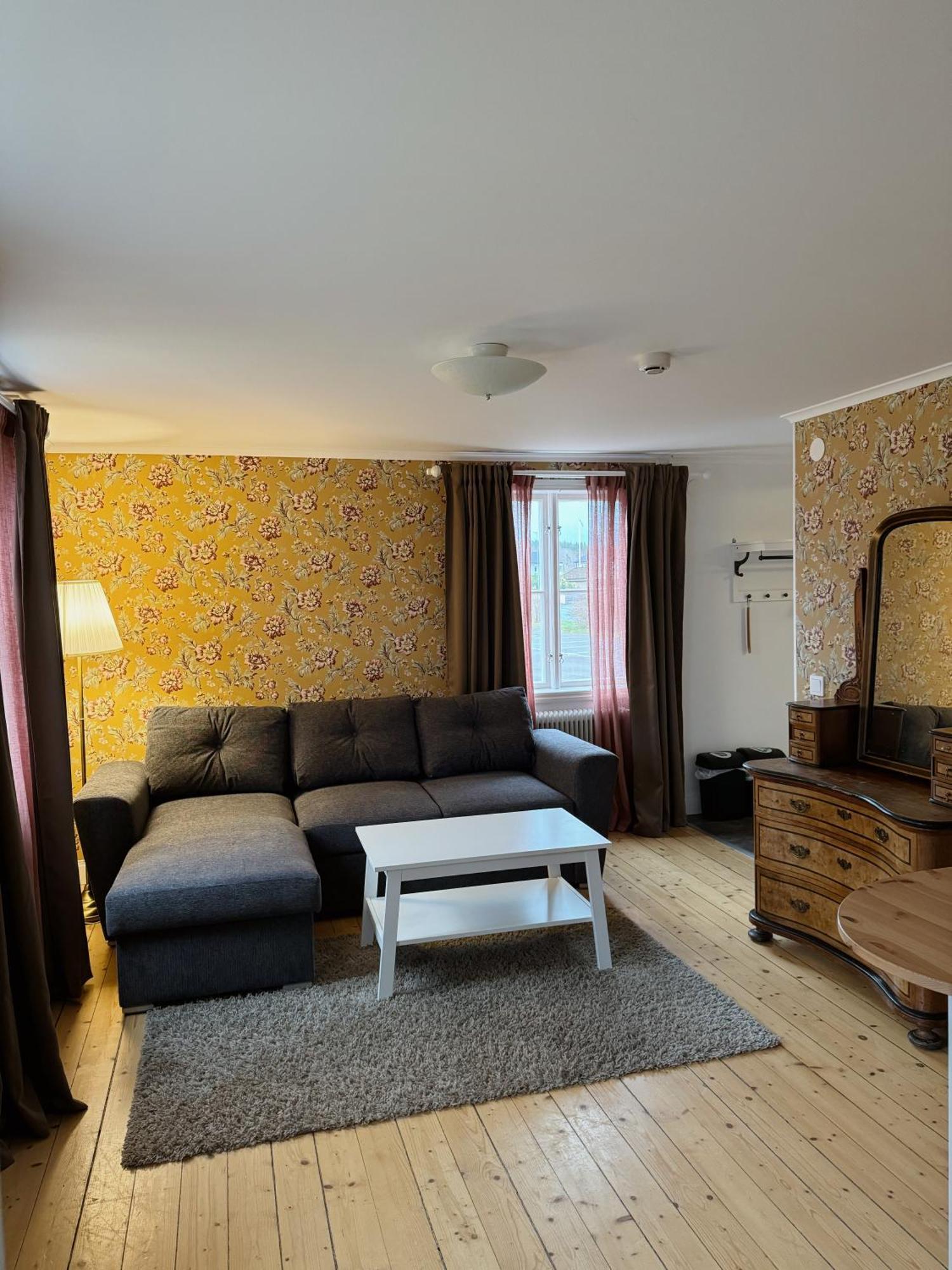 Smalandsgarden Hotel Granna Ngoại thất bức ảnh